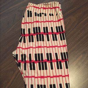 LulaRoe leggings - piano keys
